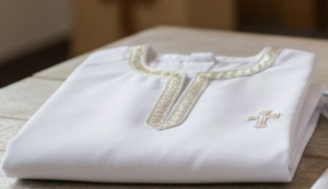 Premium Boys' 5-Piece White Formal Tailcoat Suit with Silver Paisley Brocade Accents